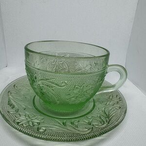Indiana Tiara Teacup and Saucer Set in Chantilly Green Sandwich Pattern